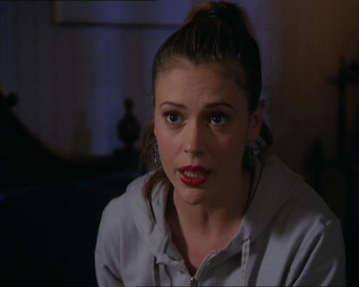 Charmed-Online-dot-320LookWhosBarking1019.jpg Charmed-Online-dot-320LookWhosBarking1019.jpg