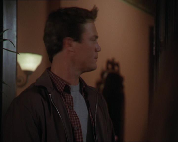 Charmed-Online-dot-320LookWhosBarking1020.jpg Charmed-Online-dot-320LookWhosBarking1020.jpg