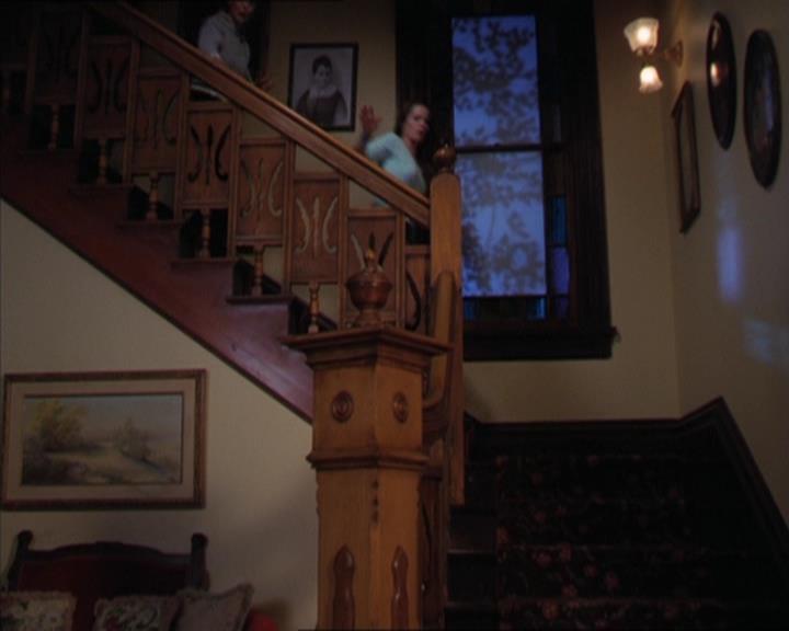 Charmed-Online-dot-320LookWhosBarking1035.jpg Charmed-Online-dot-320LookWhosBarking1035.jpg