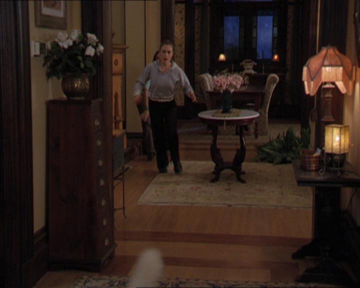 Charmed-Online-dot-320LookWhosBarking1069.jpg Charmed-Online-dot-320LookWhosBarking1069.jpg