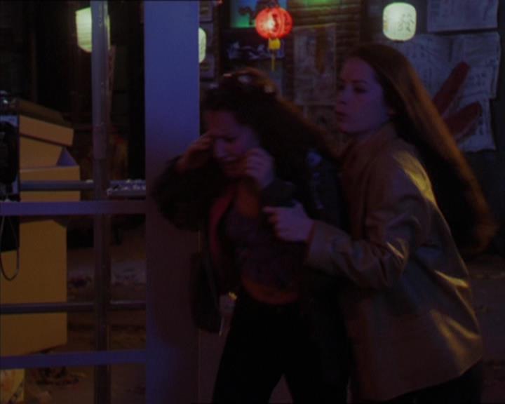 Charmed-Online-dot-320LookWhosBarking1161.jpg Charmed-Online-dot-320LookWhosBarking1161.jpg