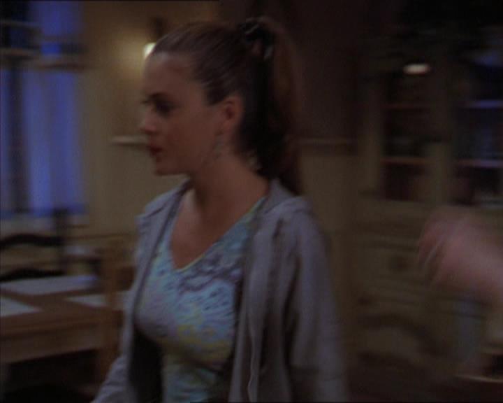 Charmed-Online-dot-320LookWhosBarking1254.jpg Charmed-Online-dot-320LookWhosBarking1254.jpg