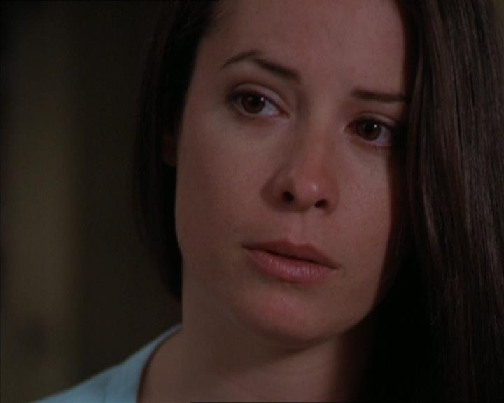 Charmed-Online-dot-320LookWhosBarking1281.jpg Charmed-Online-dot-320LookWhosBarking1281.jpg