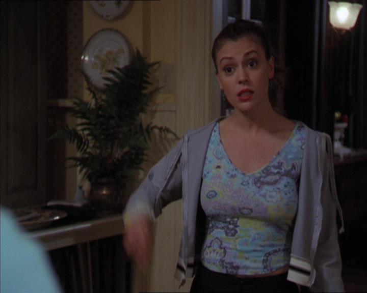 Charmed-Online-dot-320LookWhosBarking1310.jpg Charmed-Online-dot-320LookWhosBarking1310.jpg