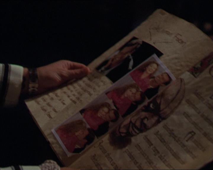 Charmed-Online-dot-320LookWhosBarking1326.jpg Charmed-Online-dot-320LookWhosBarking1326.jpg