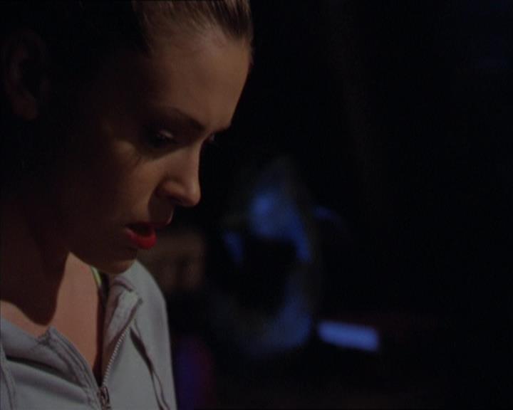 Charmed-Online-dot-320LookWhosBarking1328.jpg Charmed-Online-dot-320LookWhosBarking1328.jpg