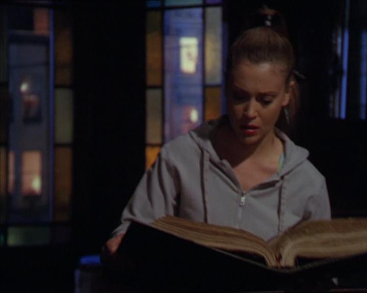 Charmed-Online-dot-320LookWhosBarking1334.jpg Charmed-Online-dot-320LookWhosBarking1334.jpg