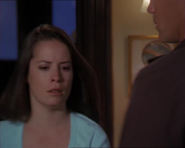 Charmed-Online-dot-320LookWhosBarking1405.jpg Charmed-Online-dot-320LookWhosBarking1405.jpg