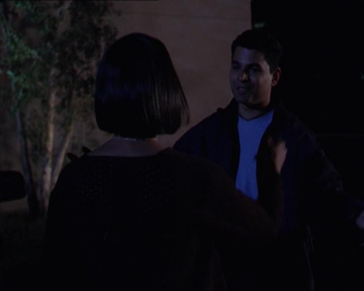 Charmed-Online-dot-320LookWhosBarking1656.jpg Charmed-Online-dot-320LookWhosBarking1656.jpg