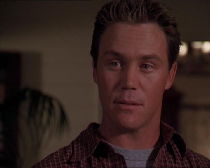 Charmed-Online-dot-320LookWhosBarking1750.jpg Charmed-Online-dot-320LookWhosBarking1750.jpg