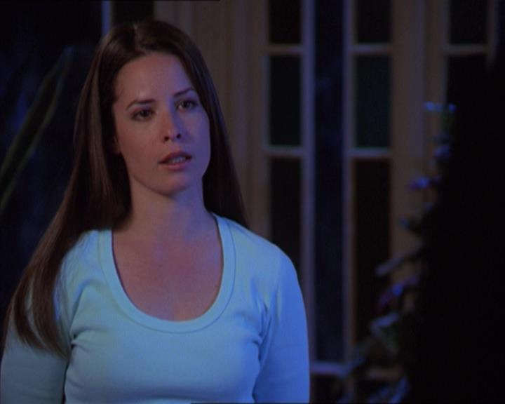 Charmed-Online-dot-320LookWhosBarking1789.jpg Charmed-Online-dot-320LookWhosBarking1789.jpg