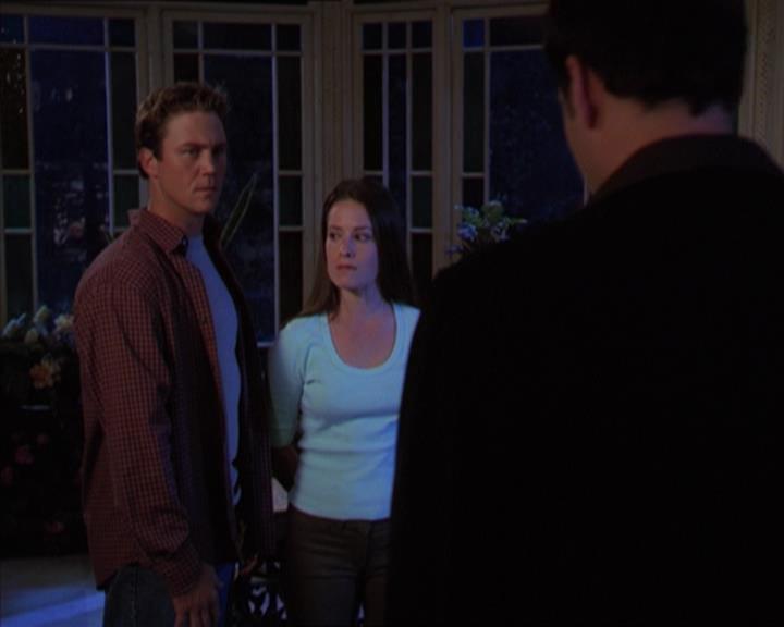 Charmed-Online-dot-320LookWhosBarking1816.jpg Charmed-Online-dot-320LookWhosBarking1816.jpg