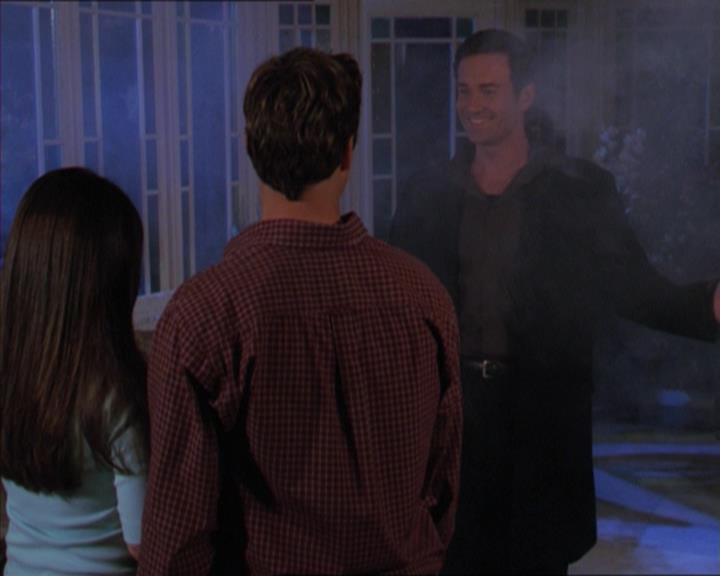 Charmed-Online-dot-320LookWhosBarking1848.jpg Charmed-Online-dot-320LookWhosBarking1848.jpg