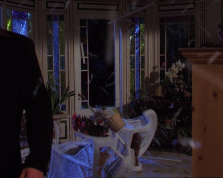 Charmed-Online-dot-320LookWhosBarking1884.jpg Charmed-Online-dot-320LookWhosBarking1884.jpg