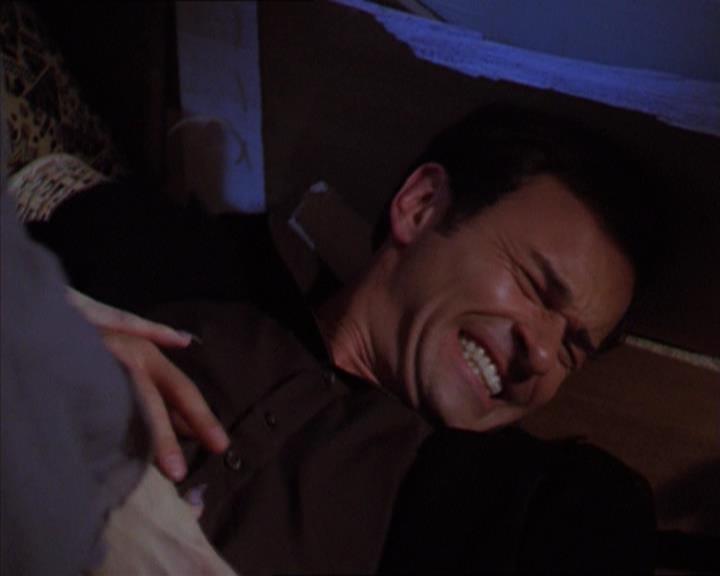 Charmed-Online-dot-320LookWhosBarking1891.jpg Charmed-Online-dot-320LookWhosBarking1891.jpg