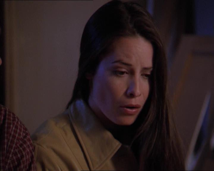 Charmed-Online-dot-320LookWhosBarking1928.jpg Charmed-Online-dot-320LookWhosBarking1928.jpg