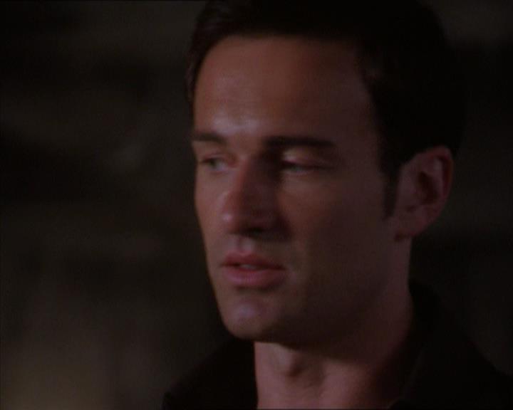 Charmed-Online-dot-320LookWhosBarking2092.jpg Charmed-Online-dot-320LookWhosBarking2092.jpg