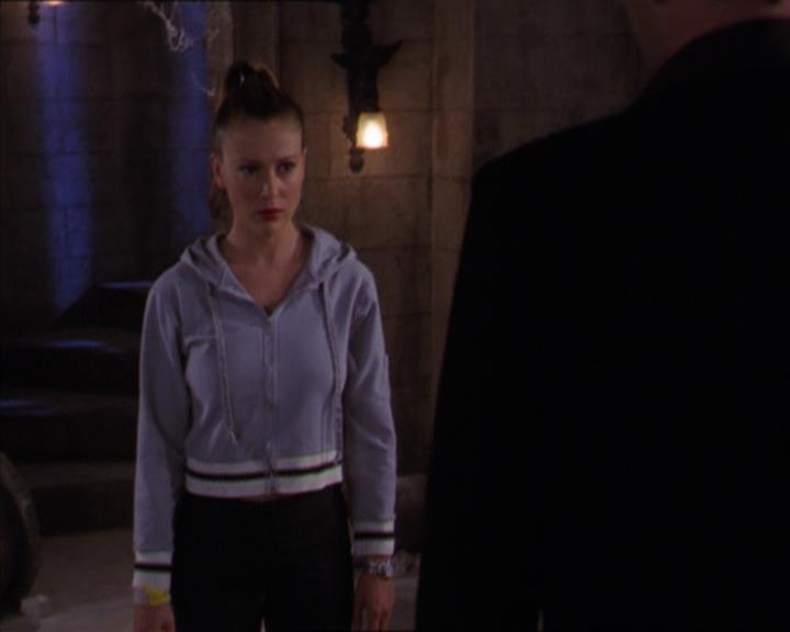 Charmed-Online-dot-320LookWhosBarking2121.jpg Charmed-Online-dot-320LookWhosBarking2121.jpg