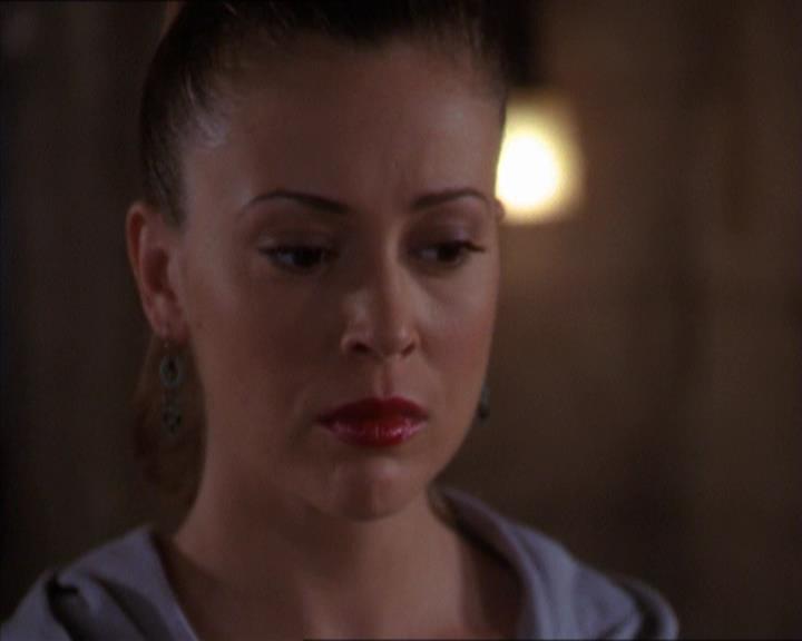 Charmed-Online-dot-320LookWhosBarking2166.jpg Charmed-Online-dot-320LookWhosBarking2166.jpg