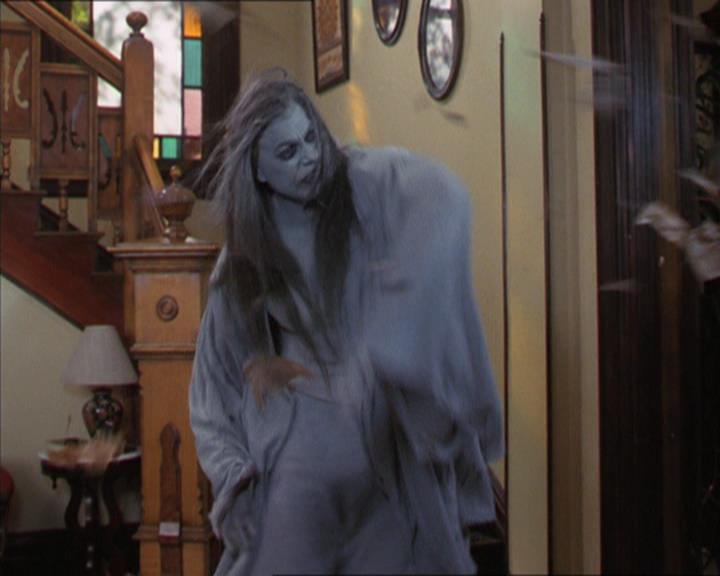 Charmed-Online-dot-322AllHellBreaksLoose0115.jpg Charmed-Online-dot-322AllHellBreaksLoose0115.jpg