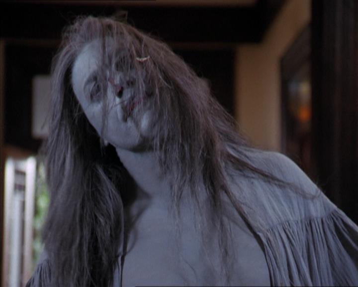 Charmed-Online-dot-322AllHellBreaksLoose0128.jpg Charmed-Online-dot-322AllHellBreaksLoose0128.jpg