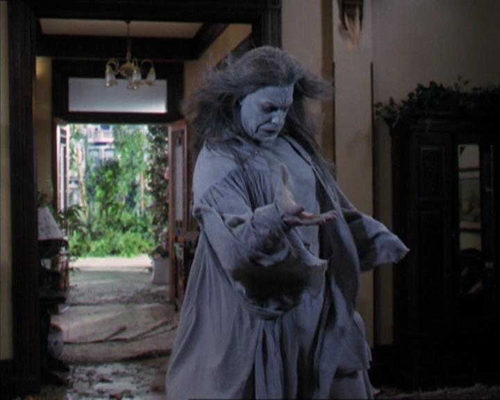 Charmed-Online-dot-322AllHellBreaksLoose0133.jpg Charmed-Online-dot-322AllHellBreaksLoose0133.jpg