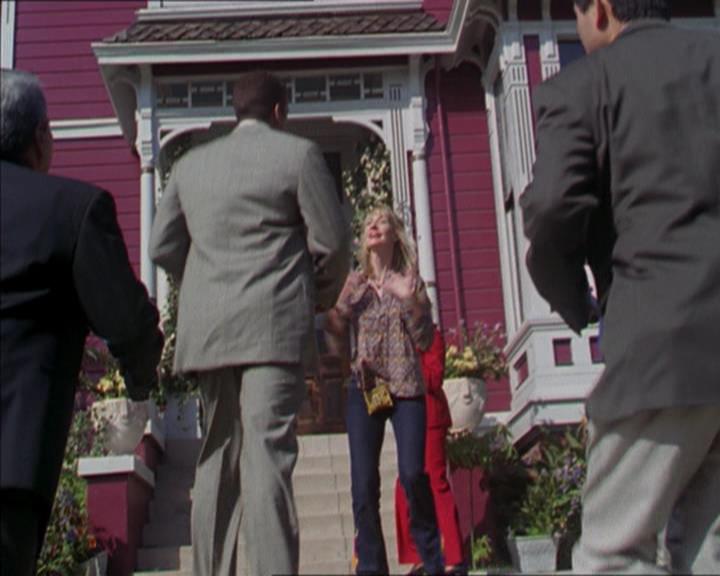 Charmed-Online-dot-322AllHellBreaksLoose0795.jpg Charmed-Online-dot-322AllHellBreaksLoose0795.jpg