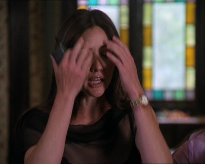 Charmed-Online-dot-322AllHellBreaksLoose0907.jpg Charmed-Online-dot-322AllHellBreaksLoose0907.jpg