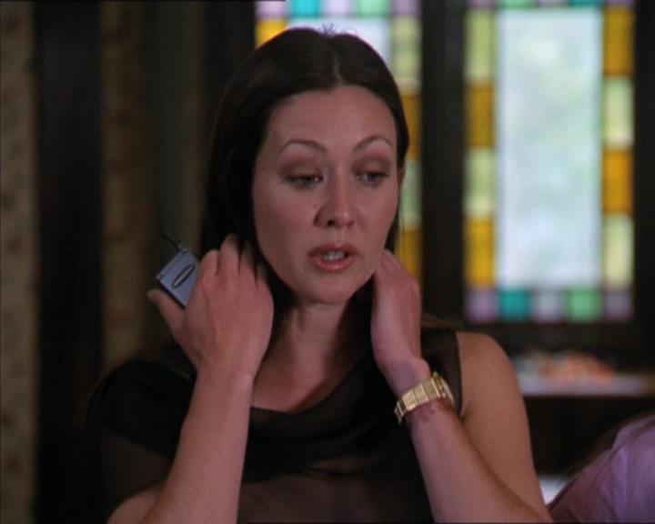 Charmed-Online-dot-322AllHellBreaksLoose0909.jpg Charmed-Online-dot-322AllHellBreaksLoose0909.jpg