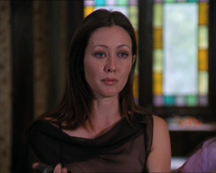 Charmed-Online-dot-322AllHellBreaksLoose0910.jpg Charmed-Online-dot-322AllHellBreaksLoose0910.jpg