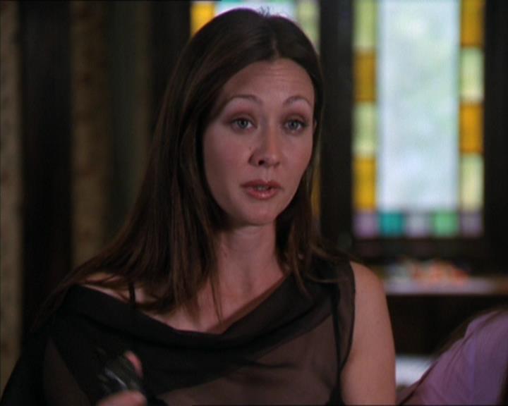 Charmed-Online-dot-322AllHellBreaksLoose0919.jpg Charmed-Online-dot-322AllHellBreaksLoose0919.jpg