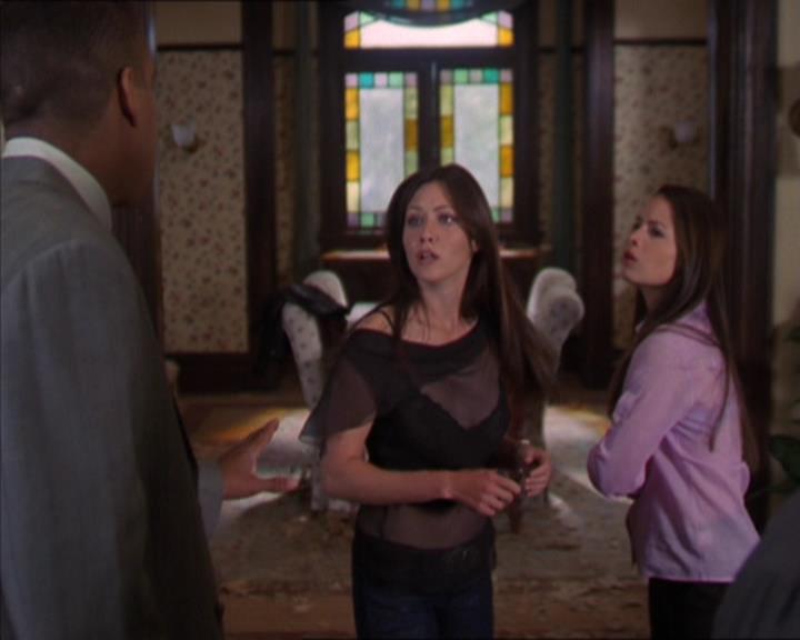 Charmed-Online-dot-322AllHellBreaksLoose0928.jpg Charmed-Online-dot-322AllHellBreaksLoose0928.jpg