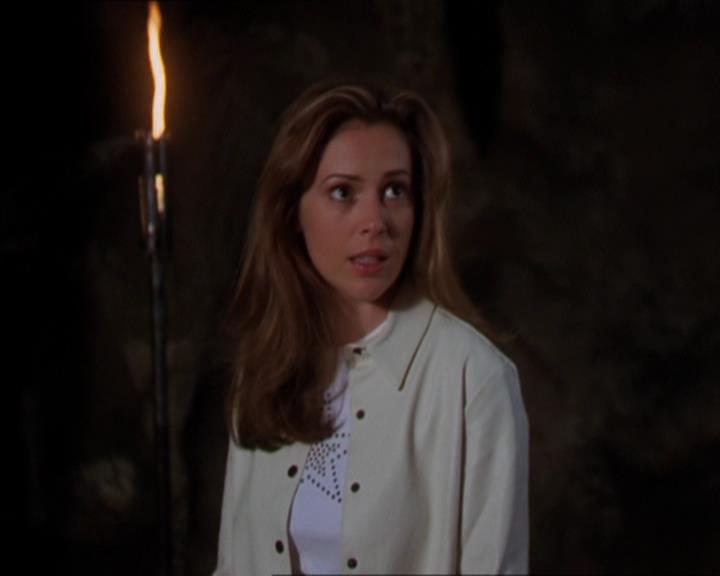 Charmed-Online-dot-322AllHellBreaksLoose0990.jpg Charmed-Online-dot-322AllHellBreaksLoose0990.jpg