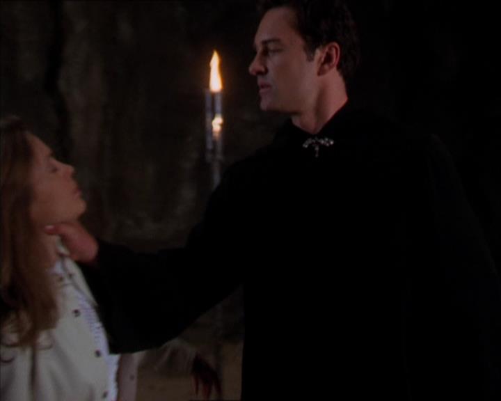 Charmed-Online-dot-322AllHellBreaksLoose0991.jpg Charmed-Online-dot-322AllHellBreaksLoose0991.jpg