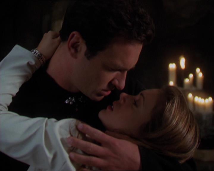 Charmed-Online-dot-322AllHellBreaksLoose1034.jpg Charmed-Online-dot-322AllHellBreaksLoose1034.jpg