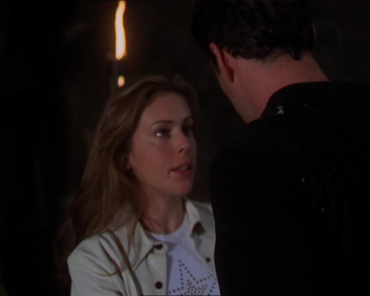 Charmed-Online-dot-322AllHellBreaksLoose1041.jpg Charmed-Online-dot-322AllHellBreaksLoose1041.jpg