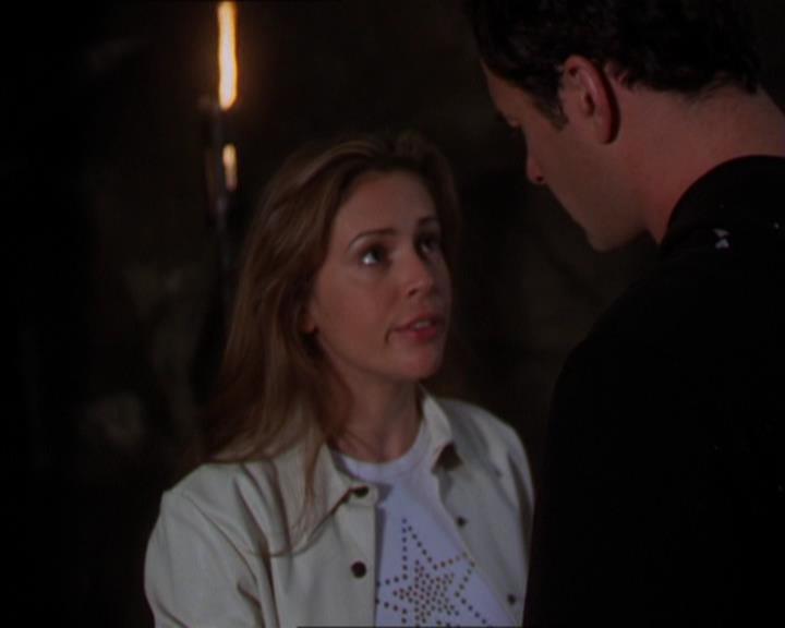 Charmed-Online-dot-322AllHellBreaksLoose1050.jpg Charmed-Online-dot-322AllHellBreaksLoose1050.jpg