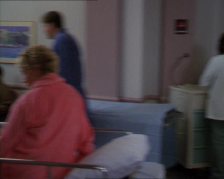 Charmed-Online-dot-322AllHellBreaksLoose1069.jpg Charmed-Online-dot-322AllHellBreaksLoose1069.jpg