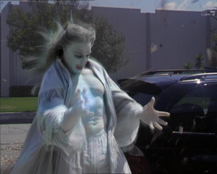 Charmed-Online-dot-322AllHellBreaksLoose1109.jpg Charmed-Online-dot-322AllHellBreaksLoose1109.jpg