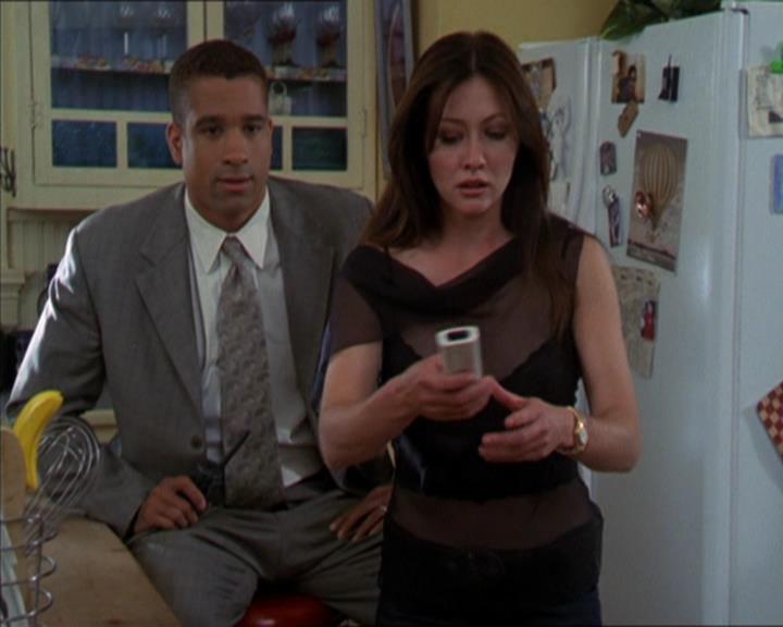 Charmed-Online-dot-322AllHellBreaksLoose1196.jpg