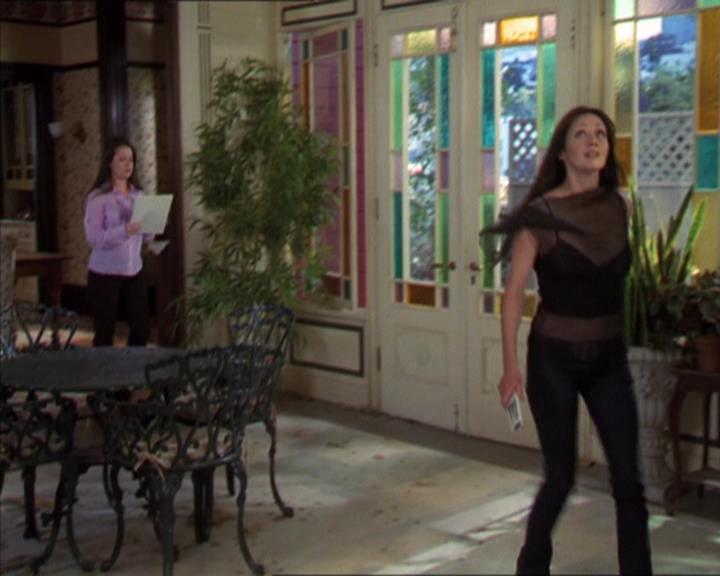 Charmed-Online-dot-322AllHellBreaksLoose1239.jpg