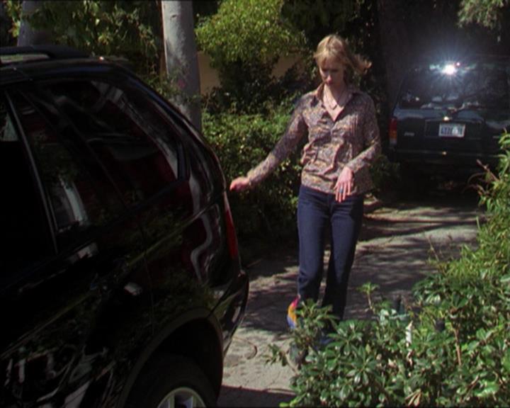 Charmed-Online-dot-322AllHellBreaksLoose1323.jpg Charmed-Online-dot-322AllHellBreaksLoose1323.jpg