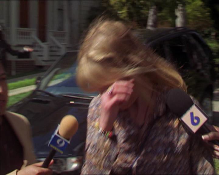 Charmed-Online-dot-322AllHellBreaksLoose1331.jpg Charmed-Online-dot-322AllHellBreaksLoose1331.jpg