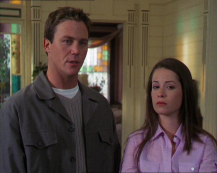 Charmed-Online-dot-322AllHellBreaksLoose1345.jpg Charmed-Online-dot-322AllHellBreaksLoose1345.jpg