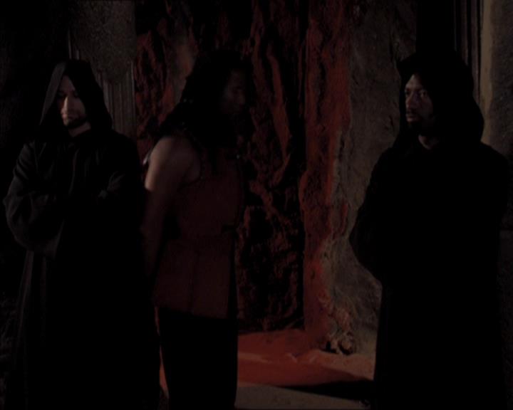 Charmed-Online-dot-322AllHellBreaksLoose1499.jpg Charmed-Online-dot-322AllHellBreaksLoose1499.jpg