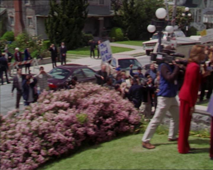 Charmed-Online-dot-322AllHellBreaksLoose1576.jpg Charmed-Online-dot-322AllHellBreaksLoose1576.jpg