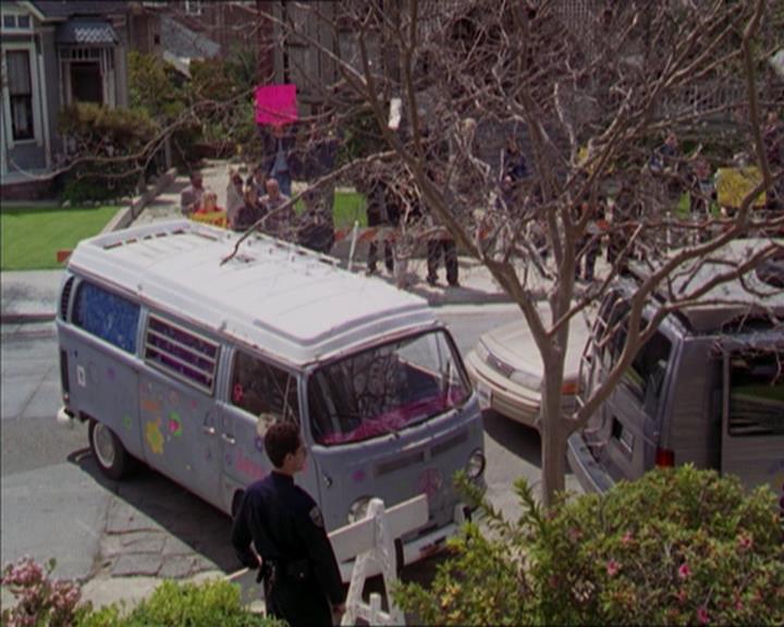 Charmed-Online-dot-322AllHellBreaksLoose1580.jpg Charmed-Online-dot-322AllHellBreaksLoose1580.jpg