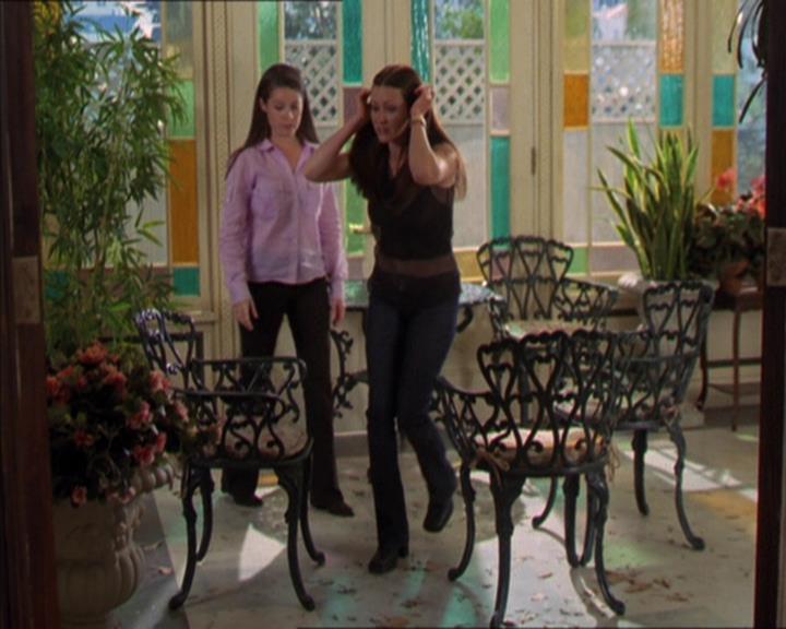 Charmed-Online-dot-322AllHellBreaksLoose1593.jpg Charmed-Online-dot-322AllHellBreaksLoose1593.jpg