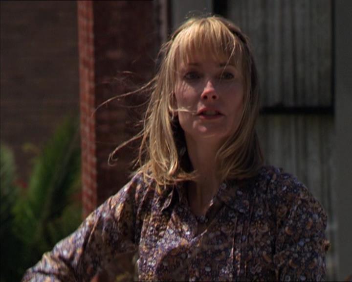 Charmed-Online-dot-322AllHellBreaksLoose1635.jpg Charmed-Online-dot-322AllHellBreaksLoose1635.jpg