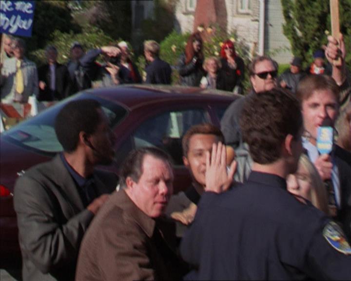 Charmed-Online-dot-322AllHellBreaksLoose1682.jpg Charmed-Online-dot-322AllHellBreaksLoose1682.jpg